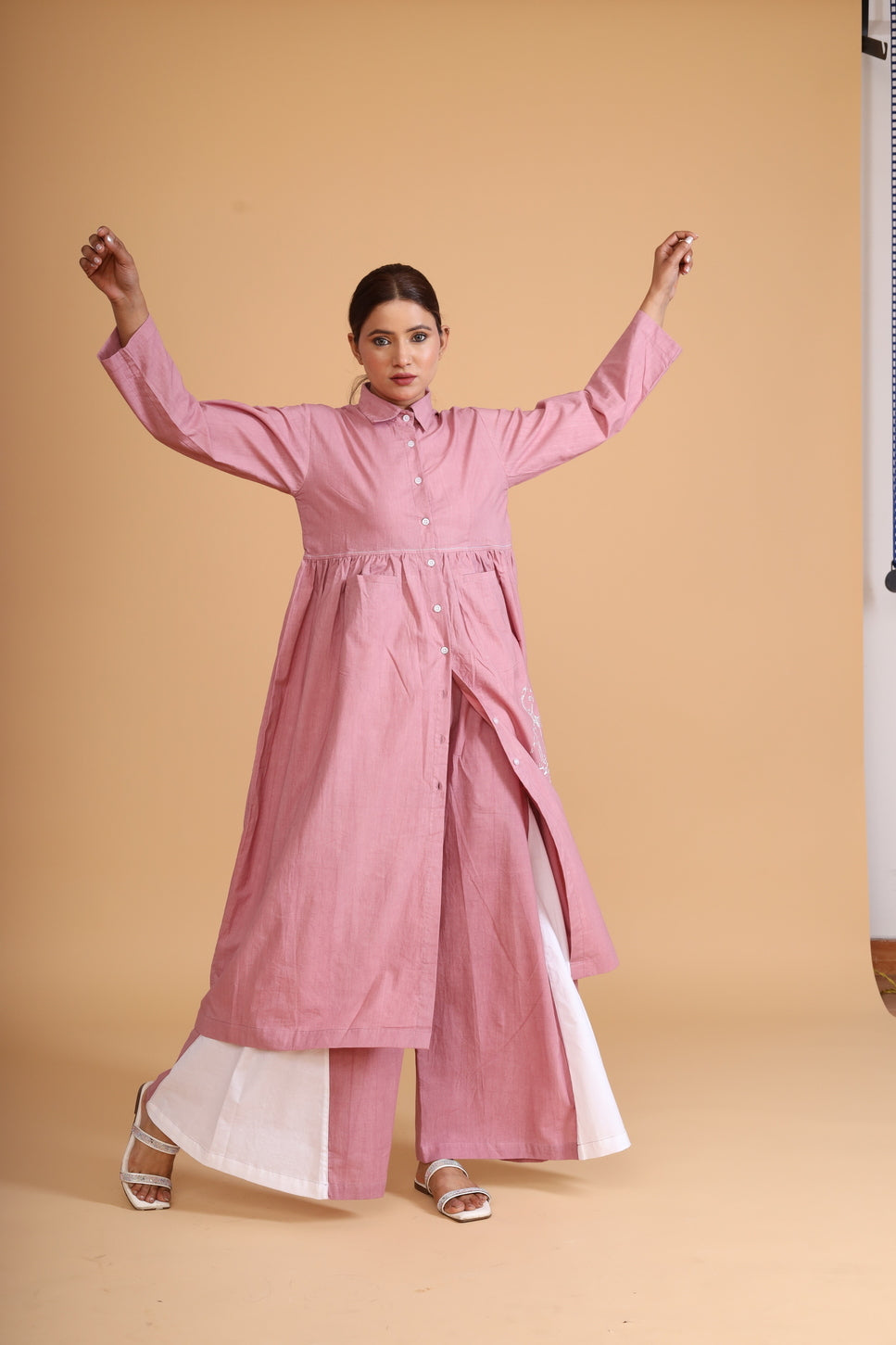 FRONT SHORT POCKET TUNIC