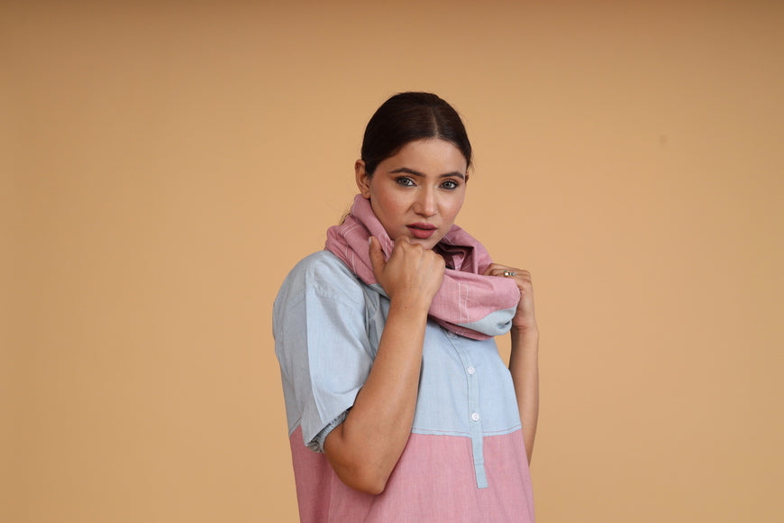 SQUARE ARTWORK SCARF