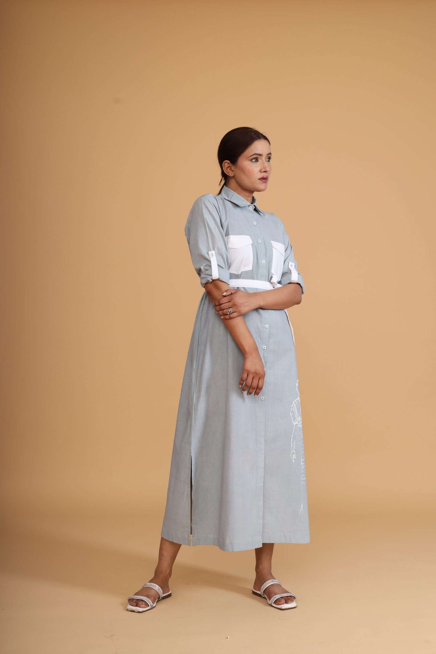 PATCH POCKET SIDE SLIT DRESS