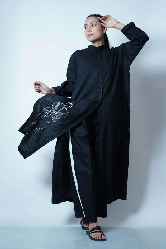 HIGH SLIT TUNIC WITH DOUBLE SLIT OPENING-BLACK