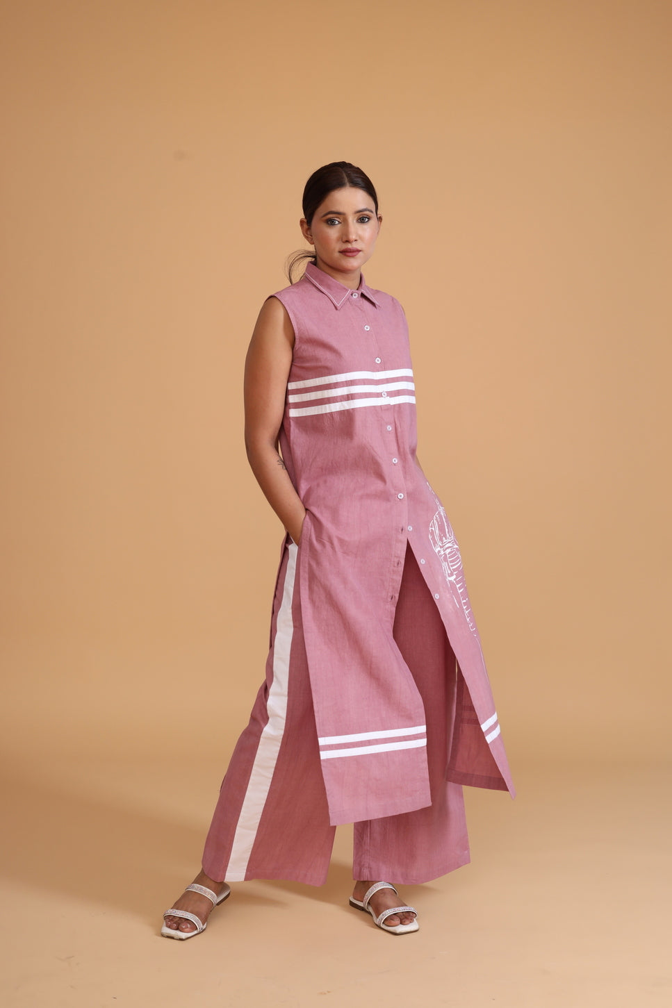 FRONT STRIPE DETAIL TUNIC